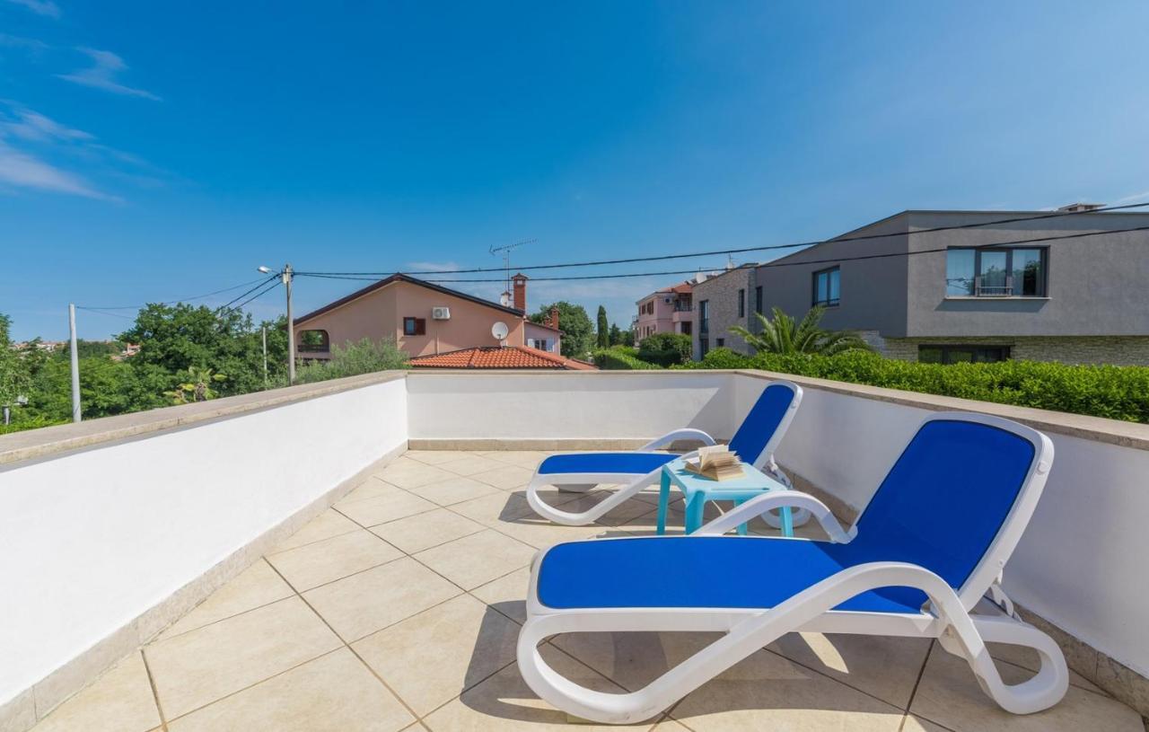Villa Anita With Common Pool Vrvari Bagian luar foto