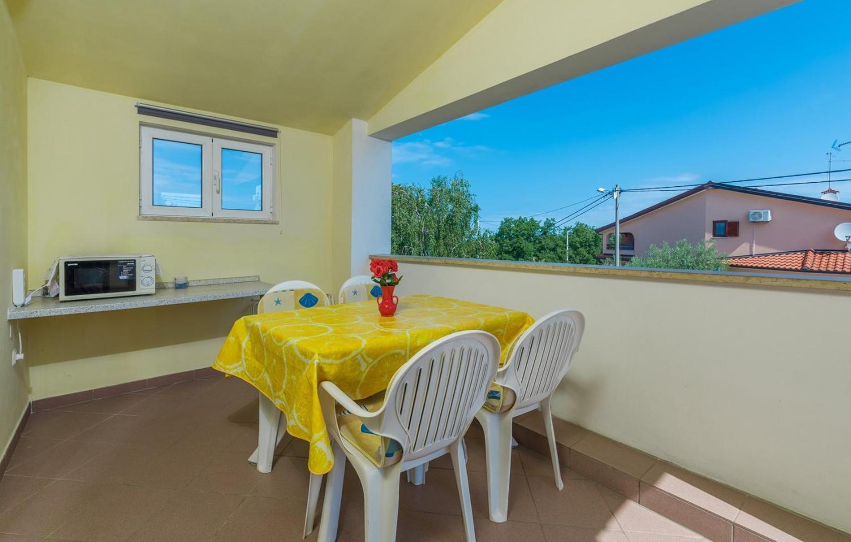 Villa Anita With Common Pool Vrvari Ruang foto